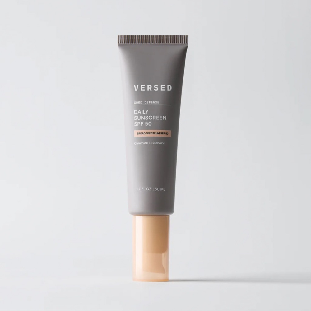 Versed GOOD DEFENSE
Daily Sunscreen SPF 50 PA++++ (Brand new/never opened)